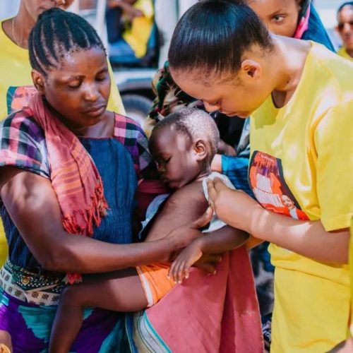 Prophetes Lily IPM Simama Mwanamke (5)